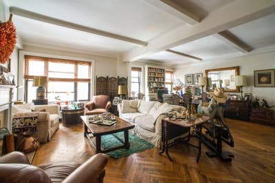 Large apartment-Small bedroom with private bath  Main Photo