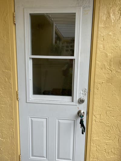 Beautiful efficiency for Rent Main Photo