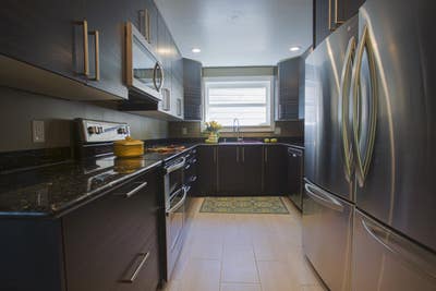 Upscale Room Includes Utilities Main Photo