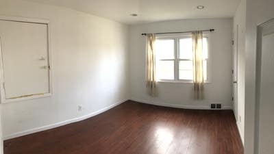  Large Bedroom all utilities and WiFi included  Main Photo