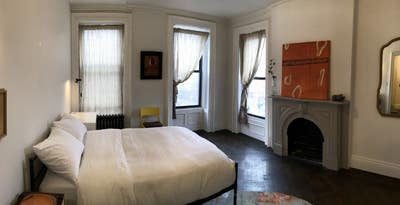 Large room with three windows on Myrtle Ave  Main Photo