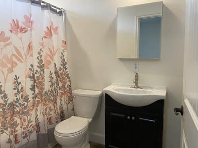 Beautiful Private Bedroom for Rent Main Photo