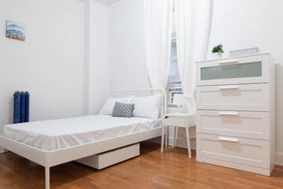 Room at Upper West Harlem Main Photo