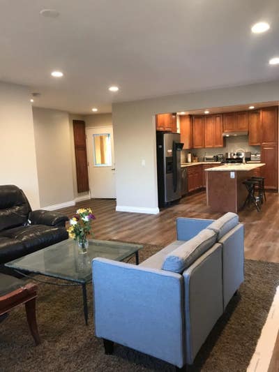 Room in 1 bed house in Carlsbad Main Photo
