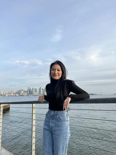 Responsible woman needs Santa Monica room now Main Photo