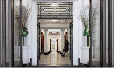 UWS Private Bed/Bath Suite:Doorman,in unit Laundry Main Photo