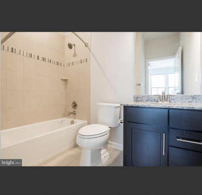 Room w/ private bath, furnished  Main Photo