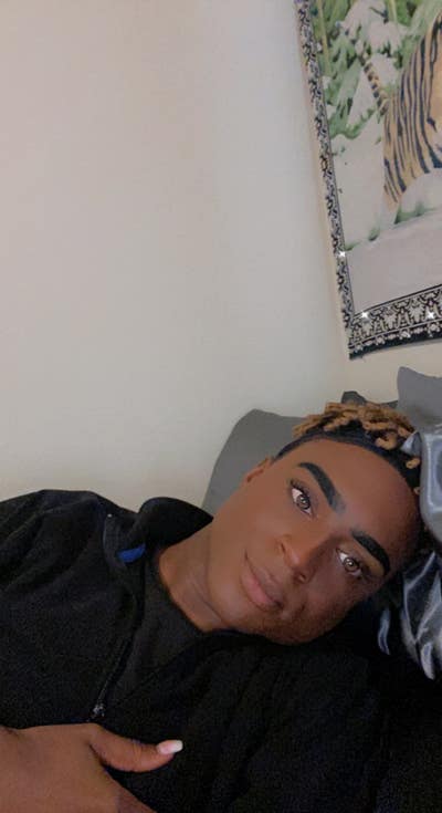 Looking for a room this April or sooner ! ! Main Photo