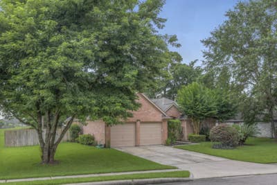 Furnished comfortable private Bedroom and bath.   Main Photo