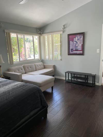 Luxury Home in Granada Hills with Pool Main Photo