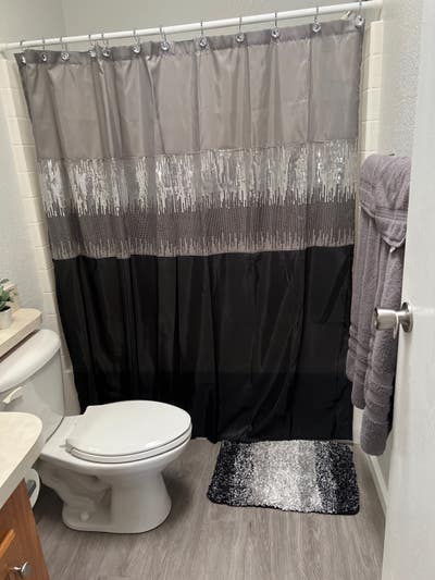 Safe, Beautiful Room Main Photo