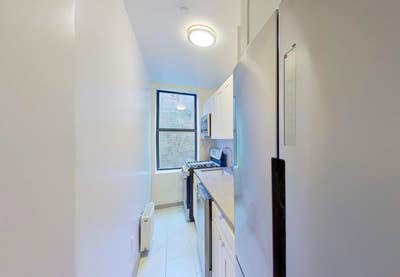 Gut New Reno Rooms  -  6Br /2Ba  -W/D  -Now  Main Photo