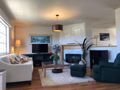 Room for Rent in 3 bd/2.5ba Remodeled Townhouse Main Photo