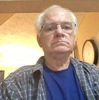 I'm 64 financially stable, treat others like ... Main Photo