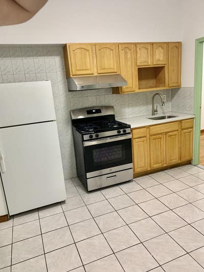 Room for rent in Lower East Side Main Photo