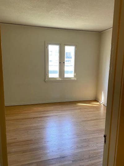 Looking for a Roommate! Main Photo