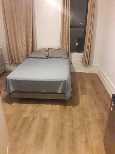 Large room for rent Main Photo