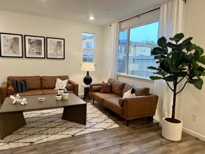 Furnished room with private bathroom Main Photo