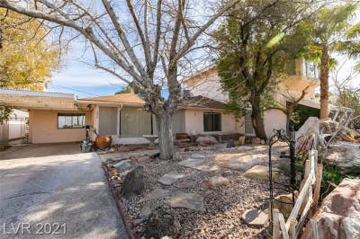 MSTR BD/BA, Avail 5/1, Inc All Utilities, Cox WiFi Main Photo