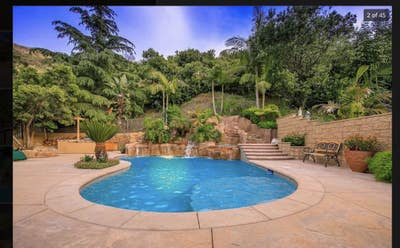 Fully Furnished Room in Upscale Neighborhood. Main Photo