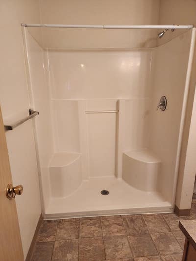 Room for rent Main Photo