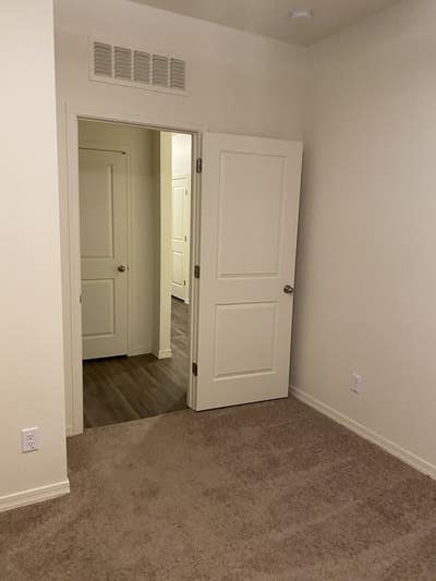 Room in nice house in Maricopa Main Photo