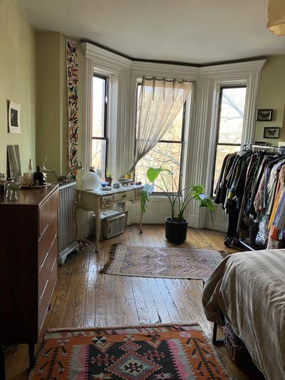 1-3 month sublet warm light cozy <3 Clinton hill Main Photo
