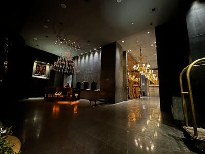 Live your Dream Luxury Manhattan Apt for less Main Photo