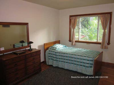 Furnished room in good neighborhood Main Photo