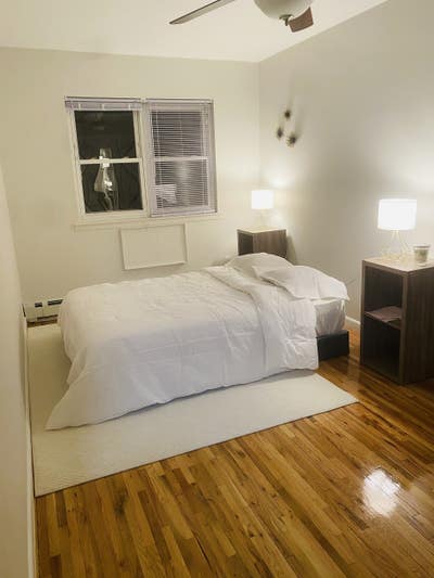 One beautiful sunny room for rent in a great area  Main Photo