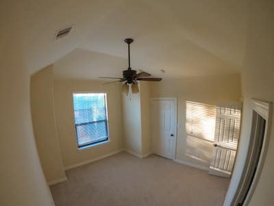 Cozy Private Bedroom/Bath in Heights Main Photo