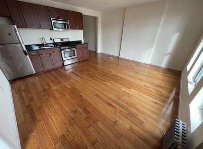 Room in Washington Heights  Main Photo