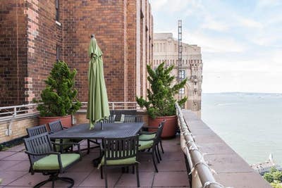 Private Room/Bath in Amazing Two Floor Penthouse! Main Photo