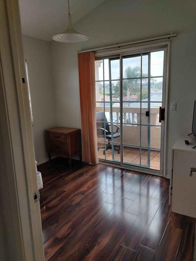 Private Room for Rent w/ Shared Bathroom Main Photo