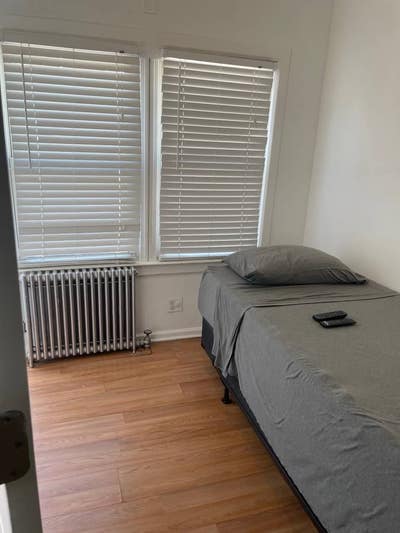 Room $1000 a Month in Canarsie  Main Photo