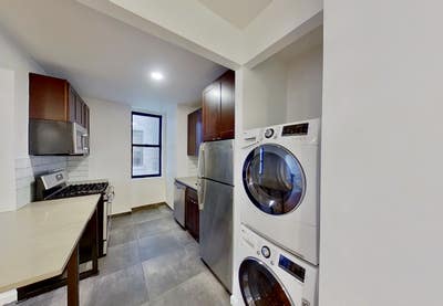 Last  Room 4 Rent -Reno 5Br /2Ba- W/D  - Now  Main Photo