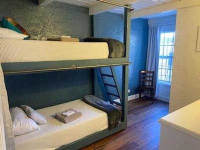 Shared - Top Bunk - Gorgeous Unique Space Main Photo