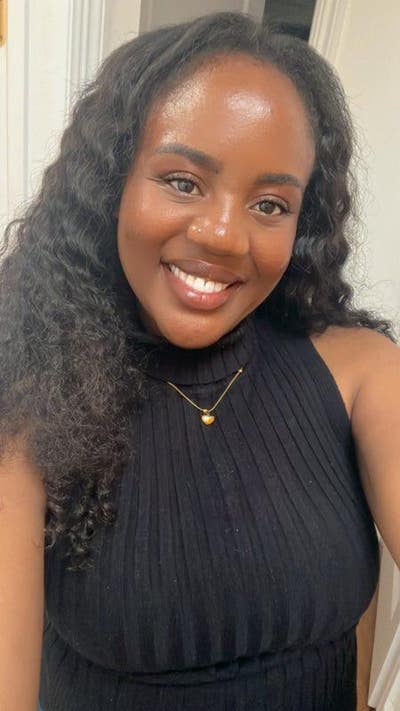 27years old Female seeks a large room  Main Photo