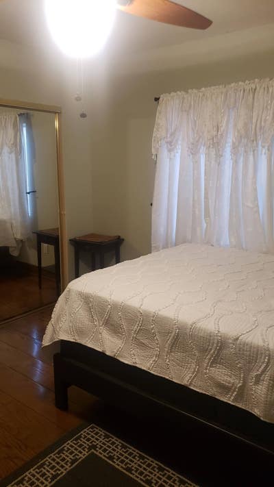 Cozy room in charming house Main Photo