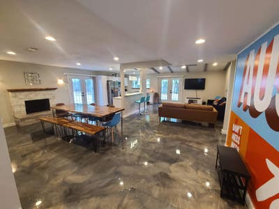Austin Dream Home - room for rent Main Photo
