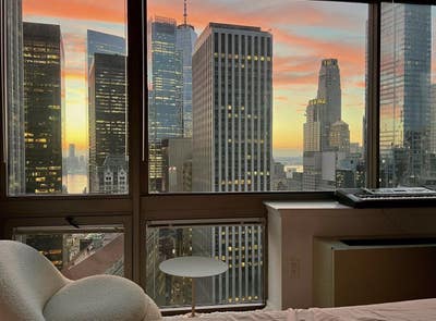 Female high rise luxury  Main Photo