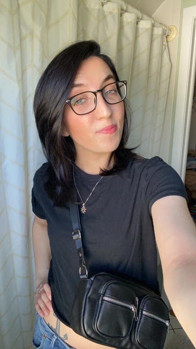 Female ISO Astoria room/roommates Main Photo