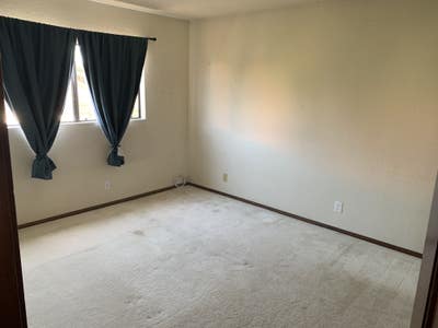 Room for rent  Main Photo