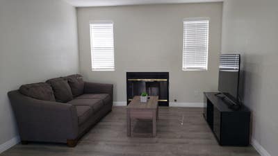 Gated 2 bed 1 bath house in Long Beach Main Photo