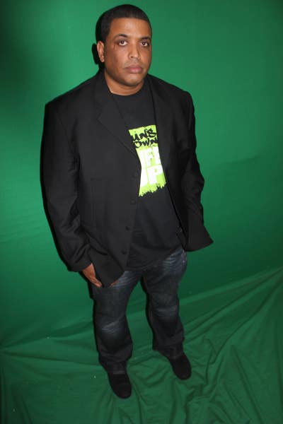 Responsible male looking for Glendale room now Main Photo