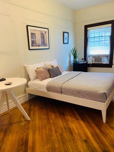 Cozy Bedroom in Victorian Cottage  Main Photo