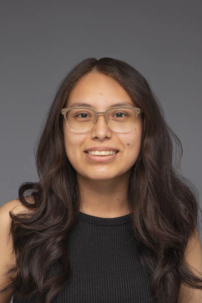 Female looking for a room in Santa Ana now Main Photo