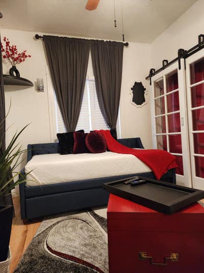 Cozy Space  Main Photo