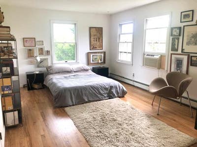 Large private room on estate near beach Main Photo