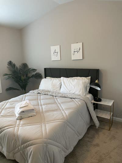 Private room for Nurses/Travel Professionals  Main Photo
